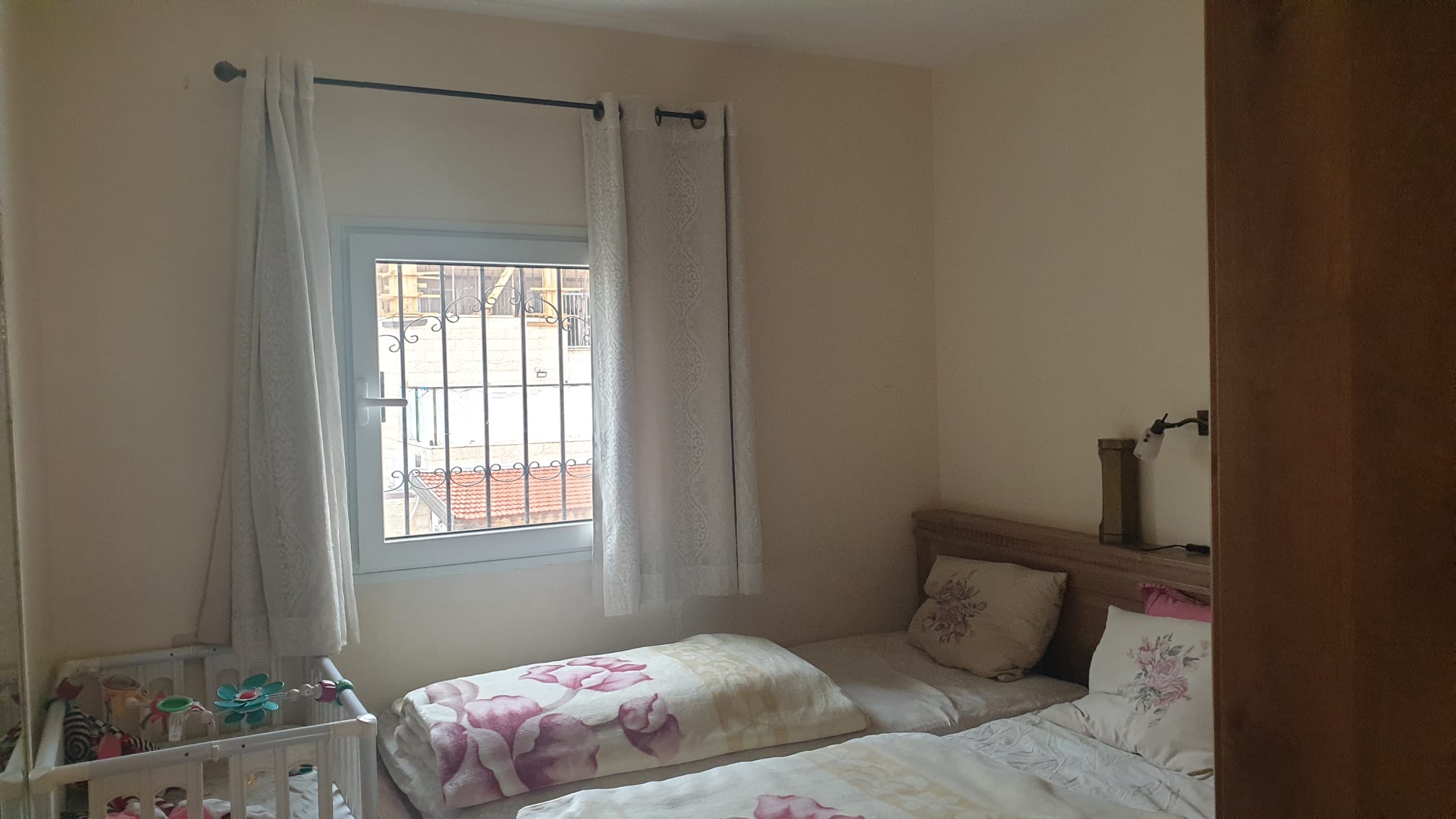 08cb3e9f-ec4f-4cbf-a001-78f3a26bef64