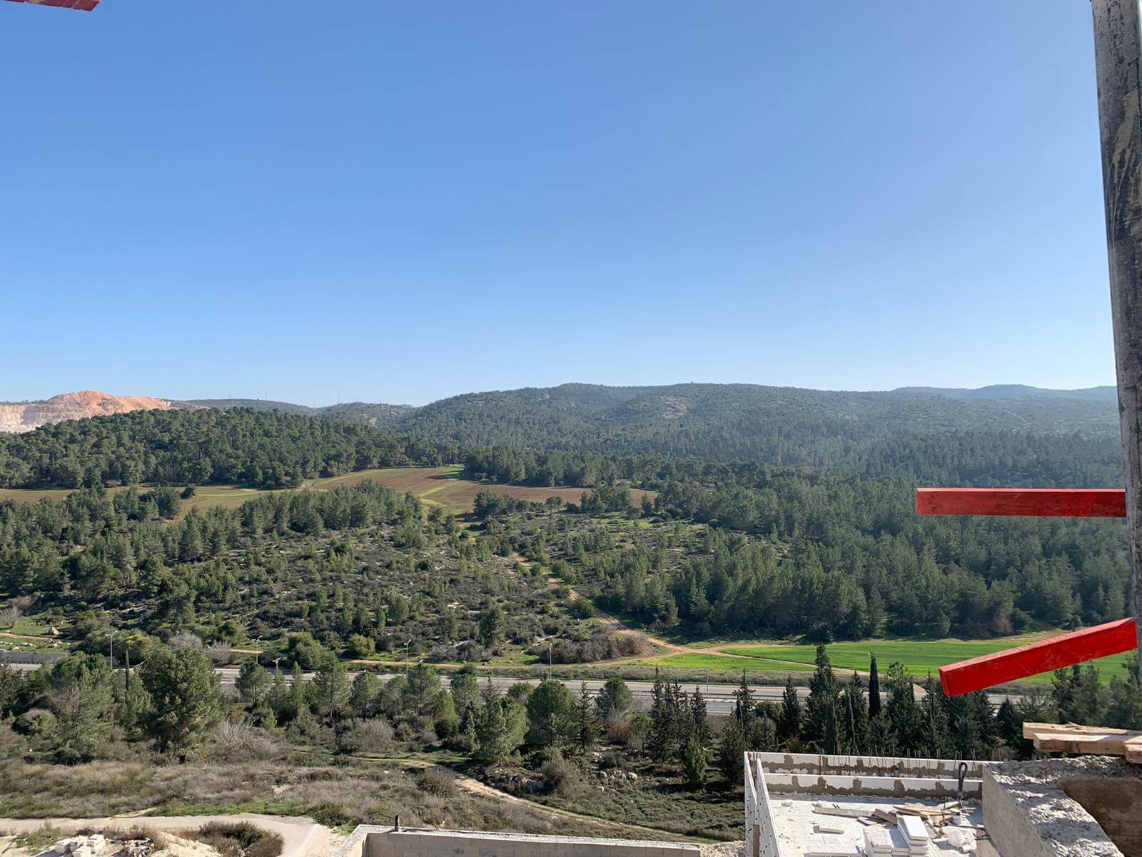 b44a3778-5ffa-41f4-a20f-3e84760f2983